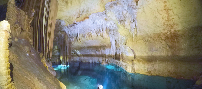 imagen de la acrividad de cueva
