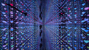 Instal·lació artística immersiva amb llums LED en forma de diamants flotants, reflectides infinitament en miralls que creen un efecte caleidoscòpic i envoltant