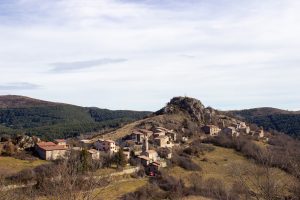 Poble, Muntanya i Silenci